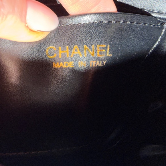 Purple & Black Rhinestone Halo Quilted Beaute
Shoulder Bag NIB - Picture 11 of 15